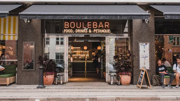 Pétanque courts at Boulebar