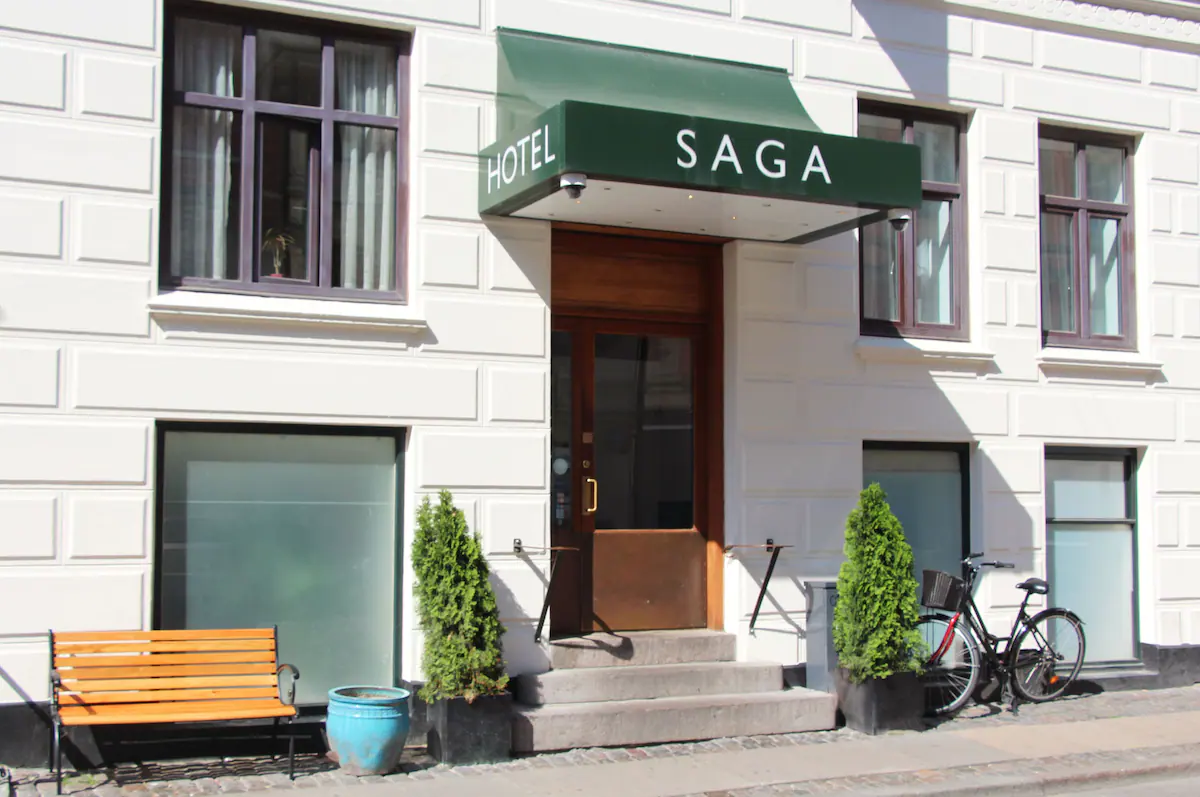 Go Hotel Saga exterior